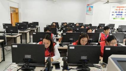 經(jīng)緯丨會計(jì)技能大賽現(xiàn)場回顧 計(jì)算機(jī)技術(shù)培訓(xùn)賦能財(cái)務(wù)精英