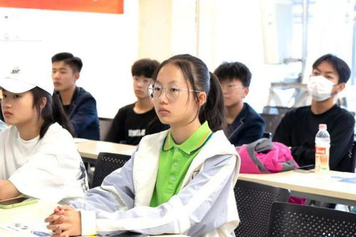 云南新華電腦職業技能培訓學校 有禮“童”享，擇校咨詢會助力計算機系統服務人才培養